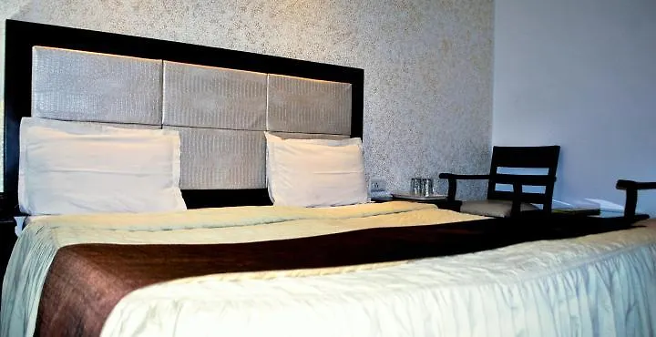 Ashiana Regency Hotel Shimla 3*,  India